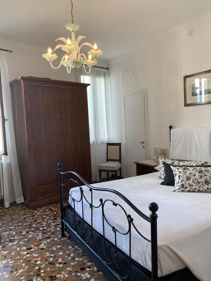 B&B Al Teatro With Canal View Wenecja Zewnętrze zdjęcie